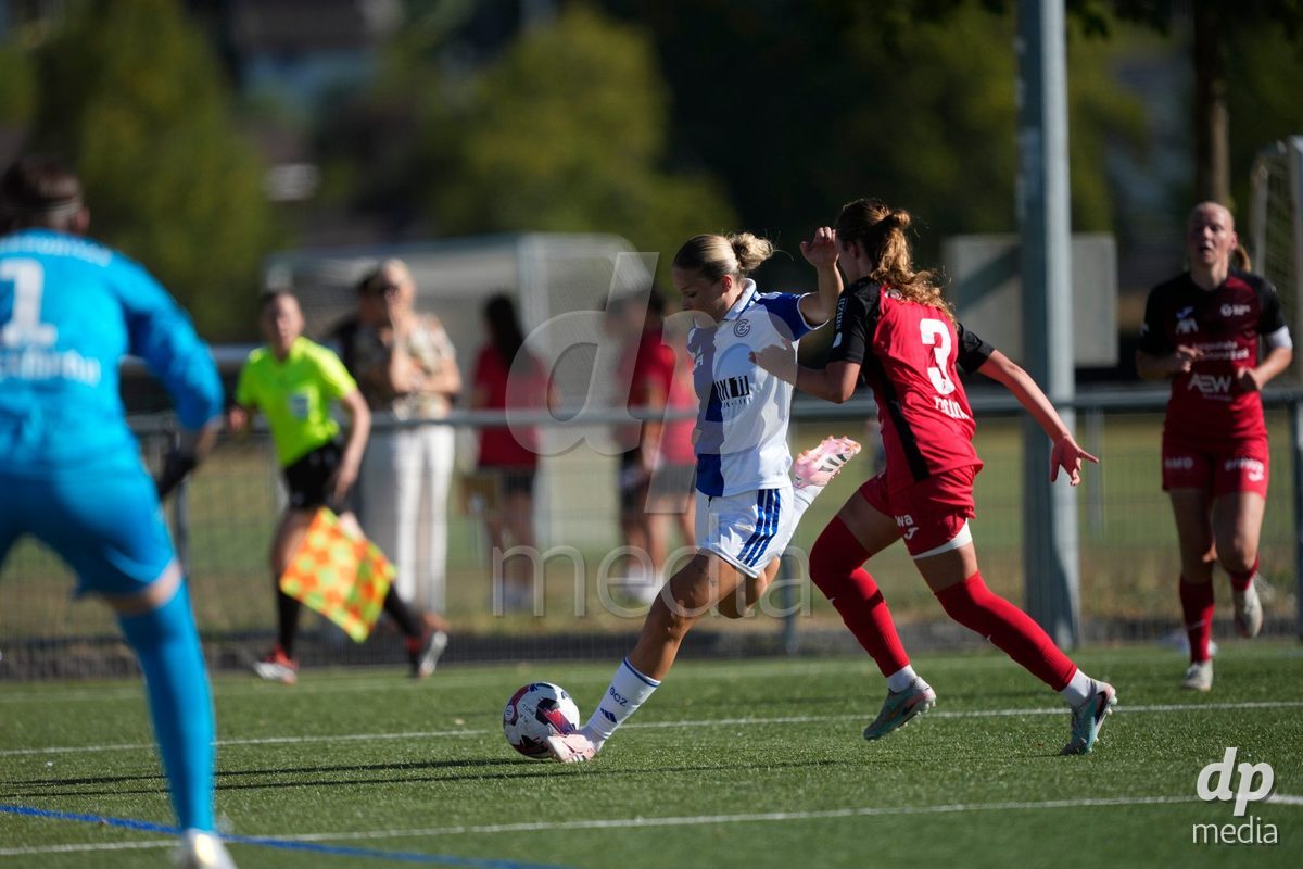 Schweiz: AXA Women's Super League 2026/2027, FC Aarau Frauen vs GC Frauenfussball - Sportanlage Schachen, Aarau: Ella Ljustina (8 Grasshoppers) in Aktion