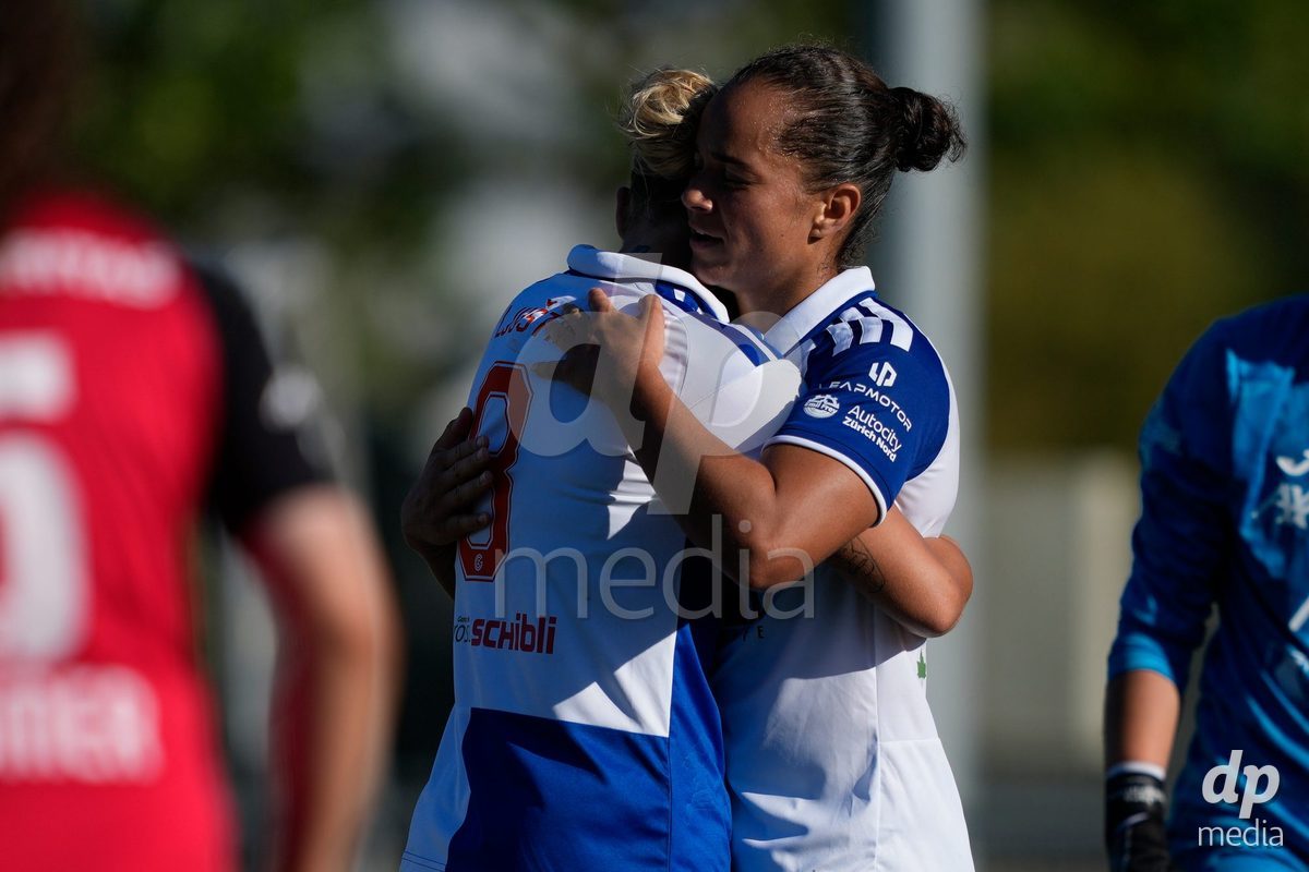 Schweiz: AXA Women's Super League 2026/2027, FC Aarau Frauen vs GC Frauenfussball - Sportanlage Schachen, Aarau: Kayla Jay Mckenna (12 Grasshoppers) jubelt nach ihrem Tor zum 0:2