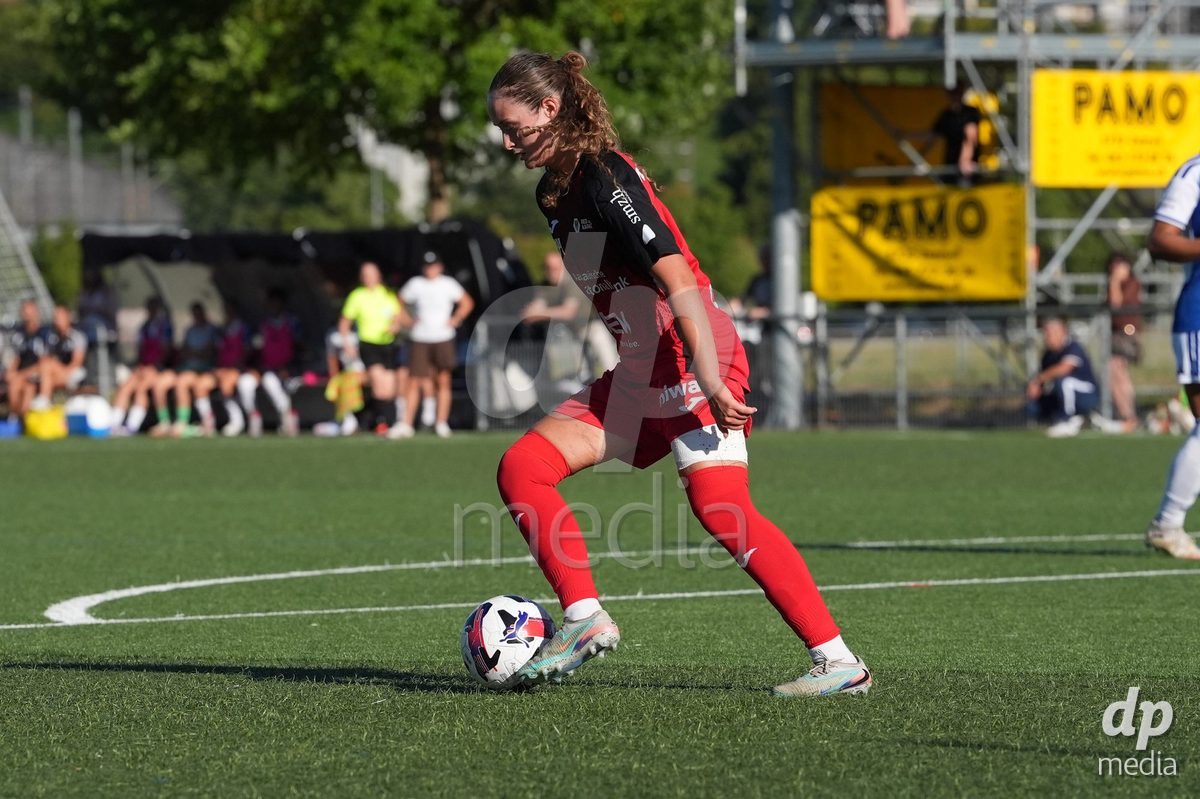 Schweiz: AXA Women's Super League 2026/2027, FC Aarau Frauen vs GC Frauenfussball - Sportanlage Schachen, Aarau: Martina cocino (3 FC Aarau) in Aktion