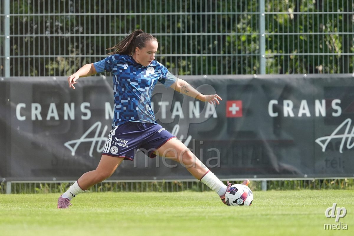 Crans-Montana, Switzerland - July 25: Magdalena Izabela Sobal (11 SFCCF) during the AXA Women's Super League match between Servette FC Chenois Feminin and FC Sion Feminin at Stade du Christ-Roi on July 25, 2026 in Crans-Montana, Switzerland.