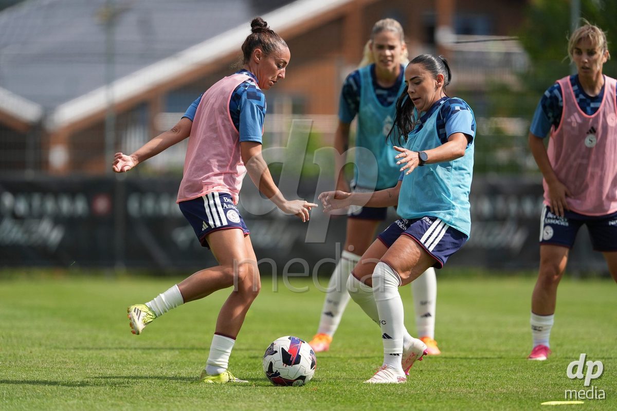 Crans-Montana, Switzerland - July 25: Player of Servette FC Chenois Feminin during warmup of the AXA Women's Super League match between Servette FC Chenois Feminin and FC Sion Feminin at Stade du Christ-Roi on July 25, 2026 in Crans-Montana, Switzerland.