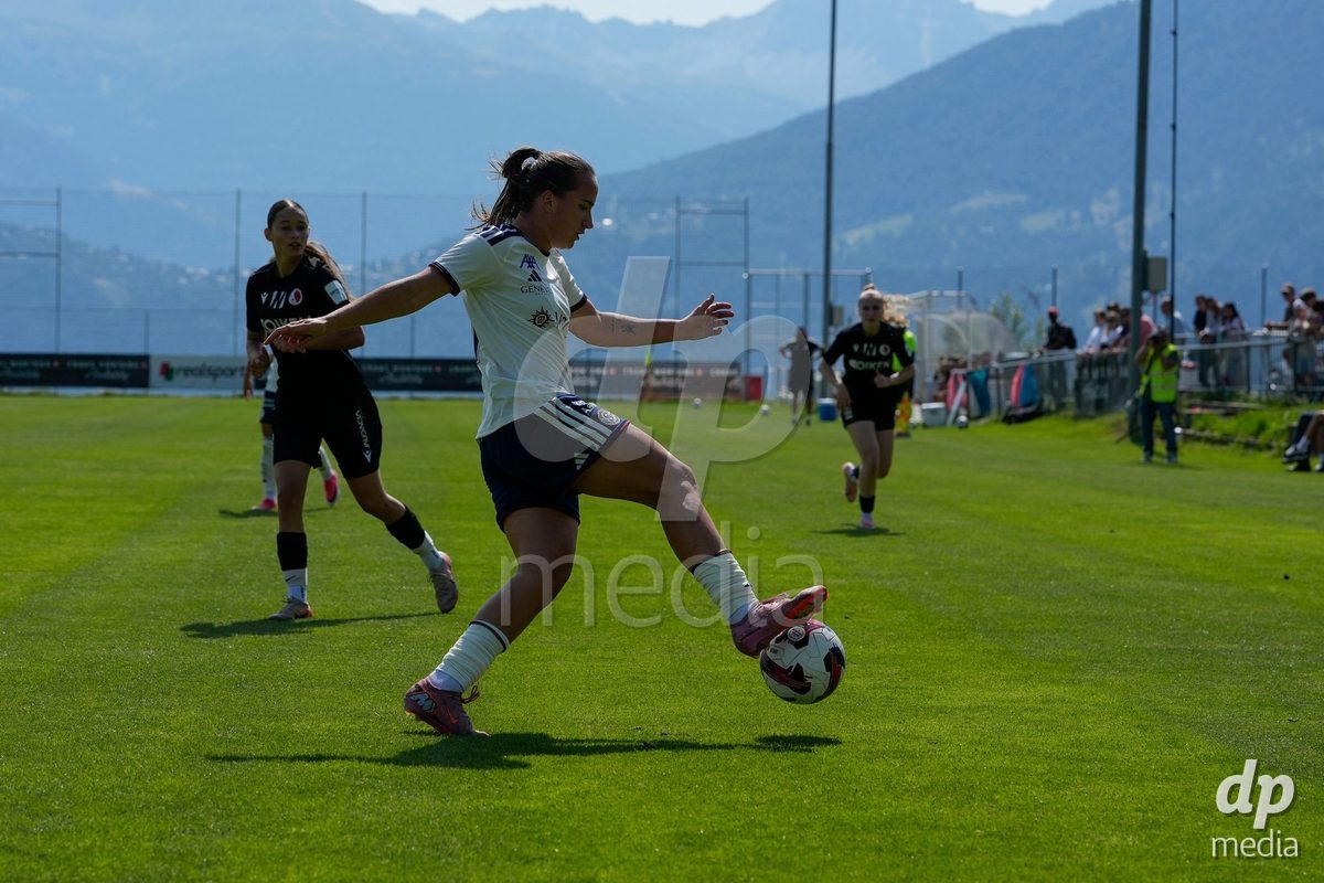 Crans-Montana, Switzerland - July 25: Magdalena Izabela Sobal (11 SFCCF) during the AXA Women's Super League match between Servette FC Chenois Feminin and FC Sion Feminin at Stade du Christ-Roi on July 25, 2026 in Crans-Montana, Switzerland.