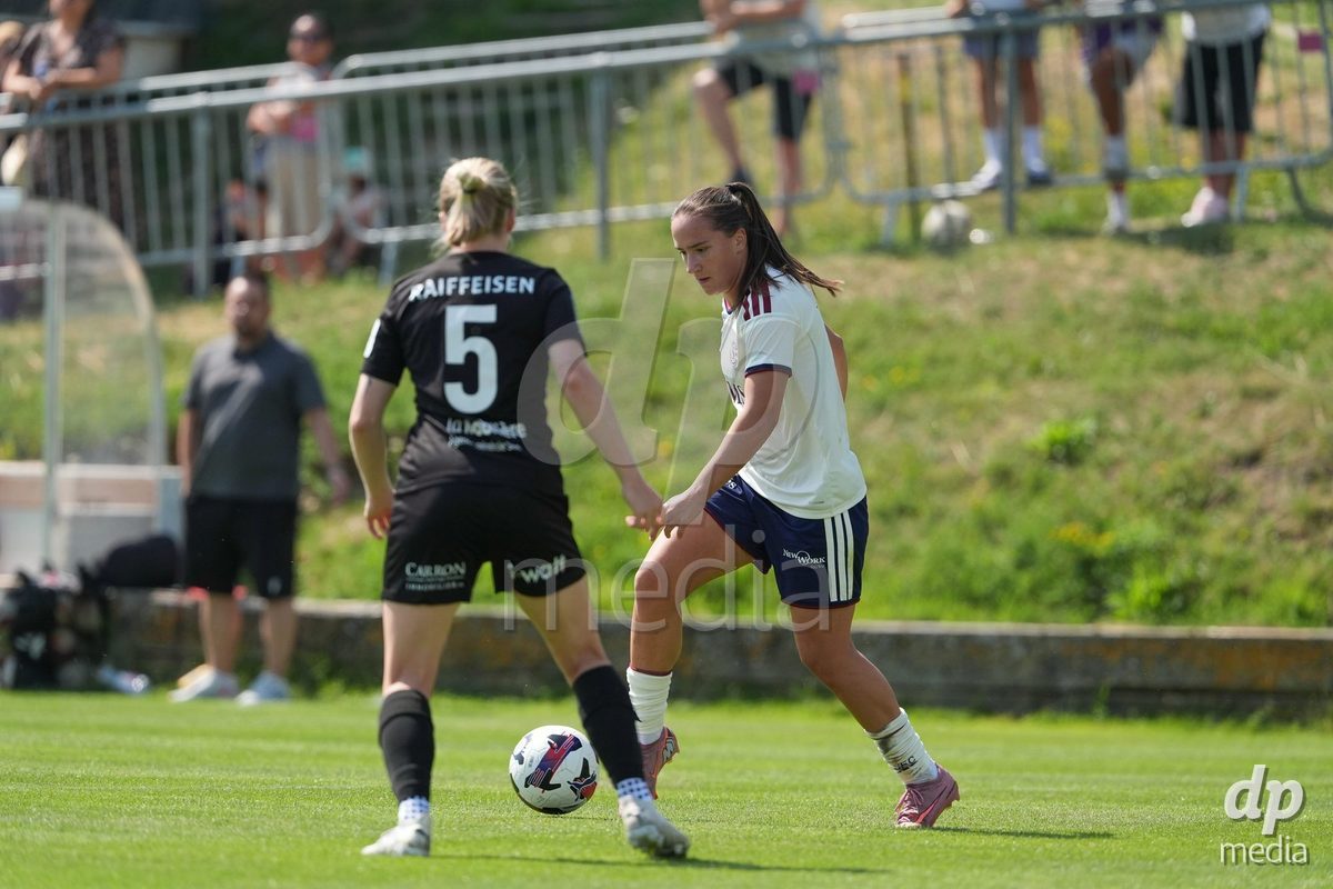 Crans-Montana, Switzerland - July 25: Magdalena Izabela Sobal (11 SFCCF) during the AXA Women's Super League match between Servette FC Chenois Feminin and FC Sion Feminin at Stade du Christ-Roi on July 25, 2026 in Crans-Montana, Switzerland.