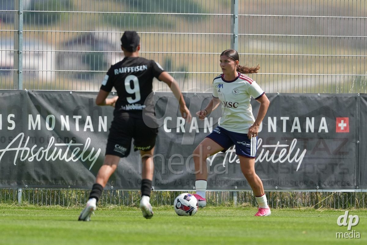 Crans-Montana, Switzerland - July 25: Chiara Wallin (20 SFCCF) during the AXA Women's Super League match between Servette FC Chenois Feminin and FC Sion Feminin at Stade du Christ-Roi on July 25, 2026 in Crans-Montana, Switzerland.