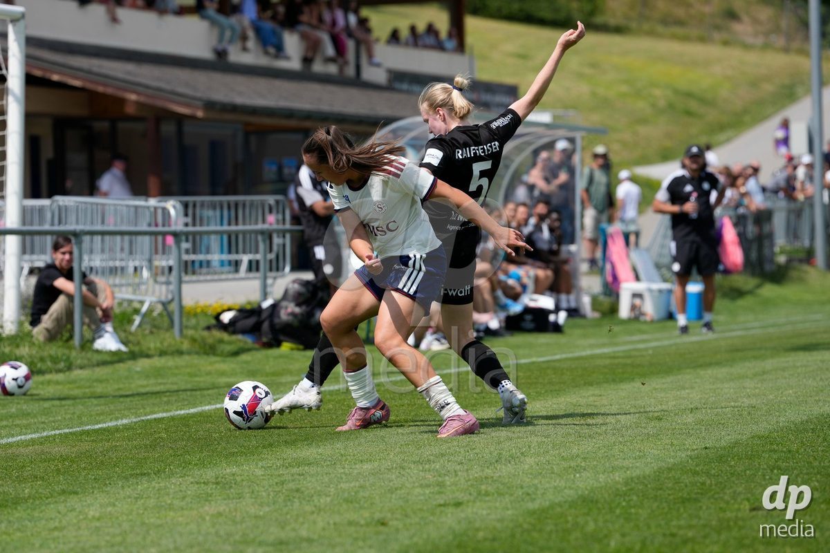Crans-Montana, Switzerland - July 25: Magdalena Izabela Sobal (11 SFCCF) during the AXA Women's Super League match between Servette FC Chenois Feminin and FC Sion Feminin at Stade du Christ-Roi on July 25, 2026 in Crans-Montana, Switzerland.