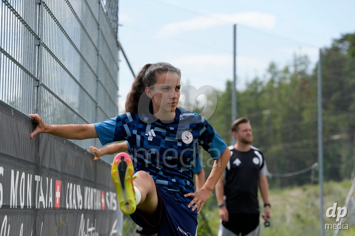 Crans-Montana, Switzerland - July 25: Camila Mingard (37 SFCCF) during the AXA Women's Super League match between Servette FC Chenois Feminin and FC Sion Feminin at Stade du Christ-Roi on July 25, 2026 in Crans-Montana, Switzerland.