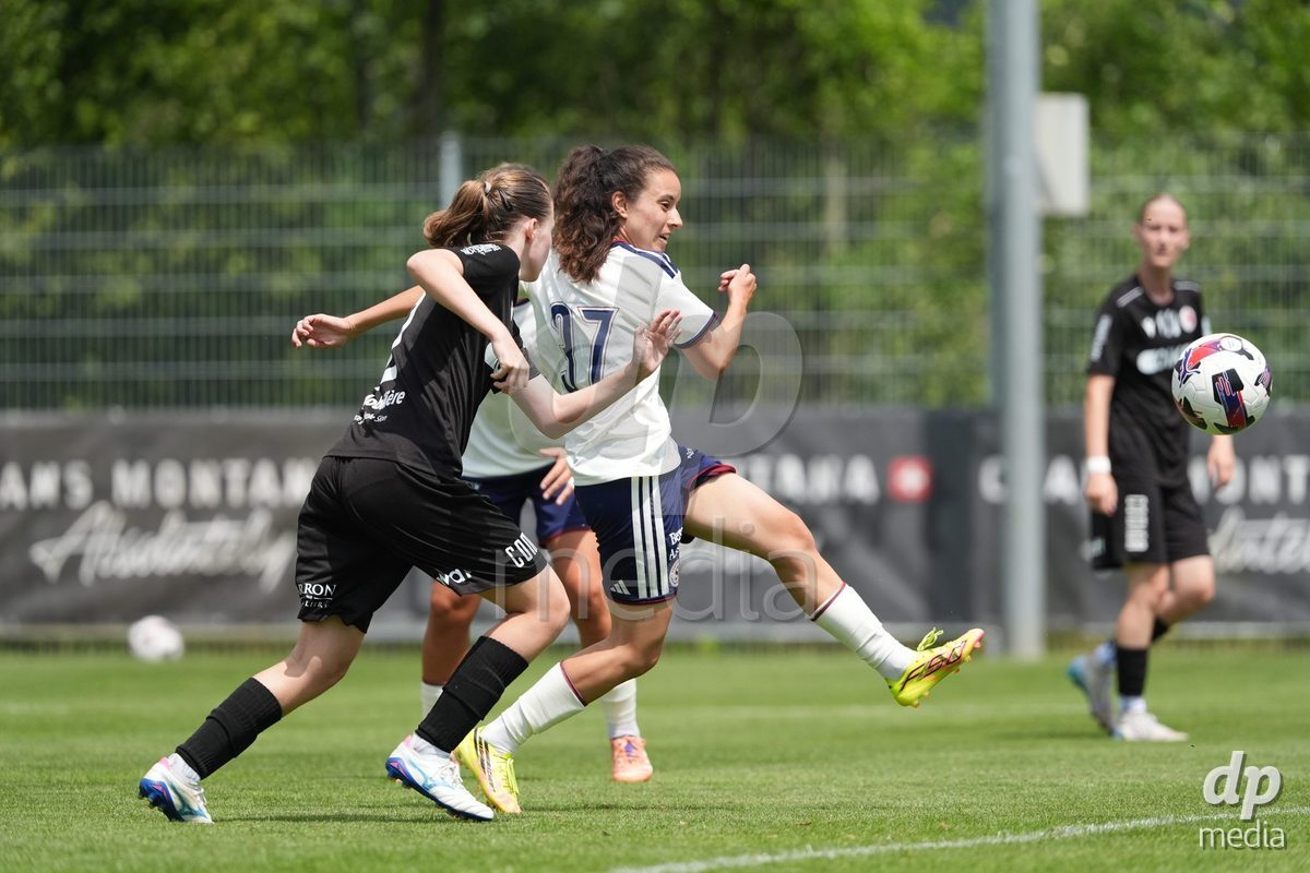 Crans-Montana, Switzerland - July 25: Camila Mingard (37 SFCCF) scored during the AXA Women's Super League match between Servette FC Chenois Feminin and FC Sion Feminin at Stade du Christ-Roi on July 25, 2026 in Crans-Montana, Switzerland.