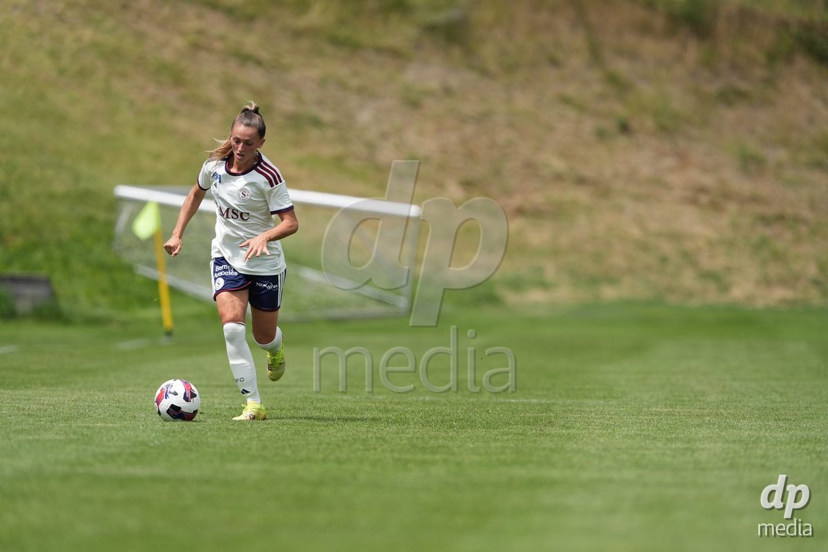 Crans-Montana, Switzerland - July 25: Chaney Amanda (22 SFCCF) during the AXA Women's Super League match between Servette FC Chenois Feminin and FC Sion Feminin at Stade du Christ-Roi on July 25, 2026 in Crans-Montana, Switzerland.