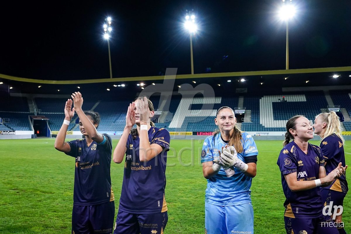 Luzern, Switzerland - August 28: Players of FC Luzern celebrate the victory during the AXA Women's Super League match between FC Luzern and FC St. Gallen 1879 at thermoplan arena on August 28, 2026 in Luzern, Switzerland.