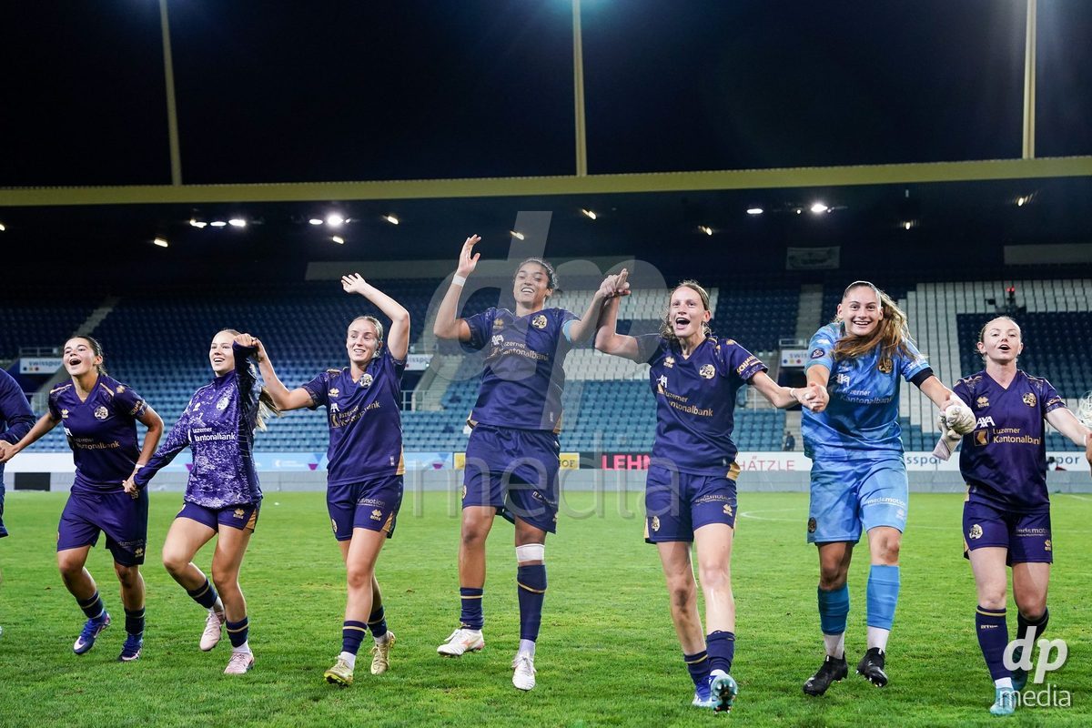 Luzern, Switzerland - August 28: Players of FC Luzern celebrate the victory during the AXA Women's Super League match between FC Luzern and FC St. Gallen 1879 at thermoplan arena on August 28, 2026 in Luzern, Switzerland.
