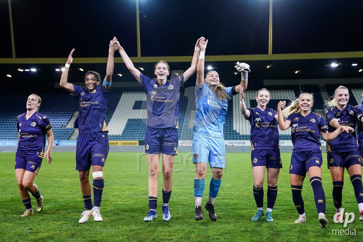 Luzern, Switzerland - August 28: Players of FC Luzern celebrate the victory during the AXA Women's Super League match between FC Luzern and FC St. Gallen 1879 at thermoplan arena on August 28, 2026 in Luzern, Switzerland.