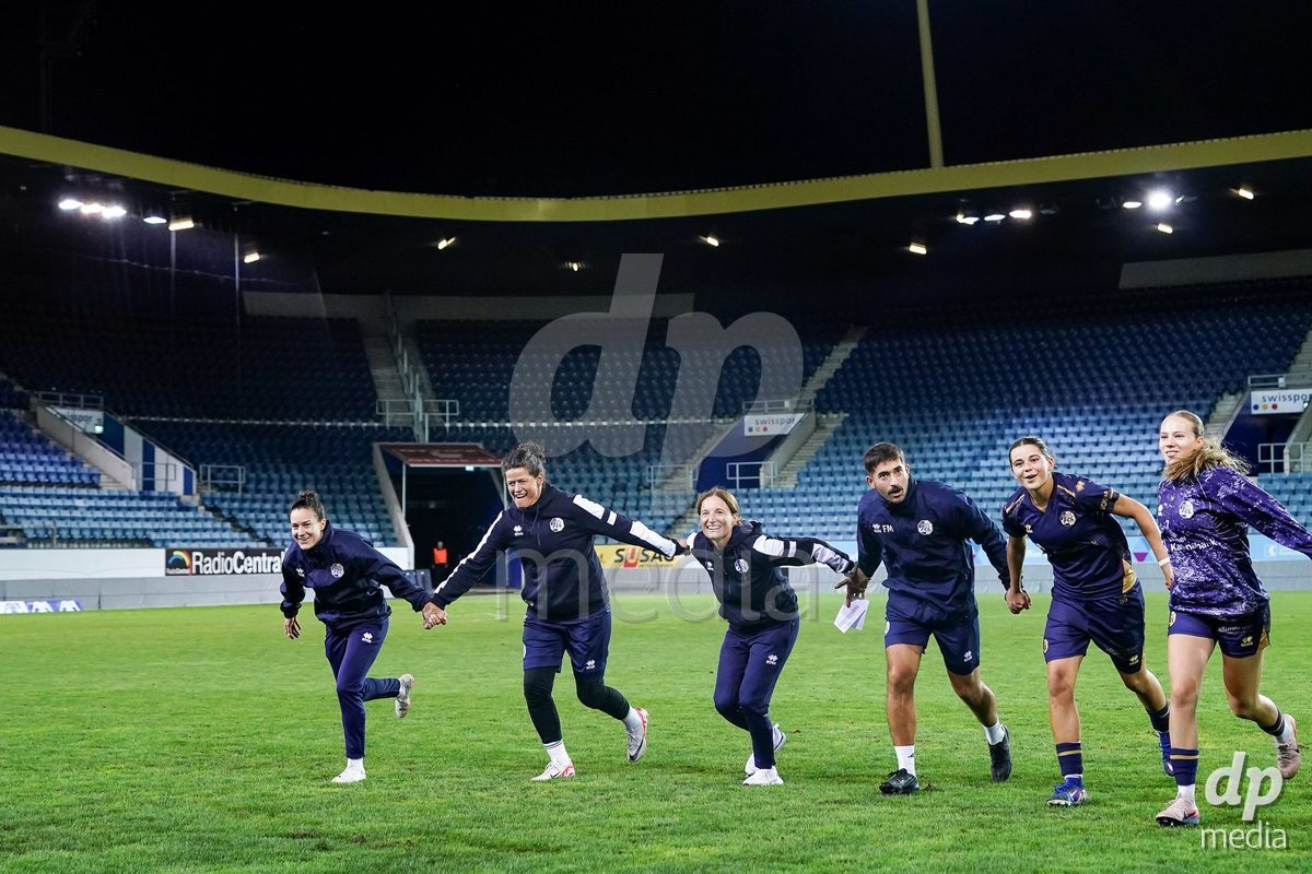 Luzern, Switzerland - August 28: Players of FC Luzern celebrate the victory during the AXA Women's Super League match between FC Luzern and FC St. Gallen 1879 at thermoplan arena on August 28, 2026 in Luzern, Switzerland.