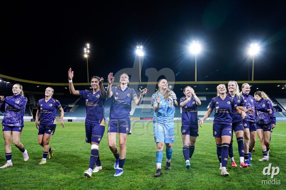 Luzern, Switzerland - August 28: Players of FC Luzern celebrate the victory during the AXA Women's Super League match between FC Luzern and FC St. Gallen 1879 at thermoplan arena on August 28, 2026 in Luzern, Switzerland.