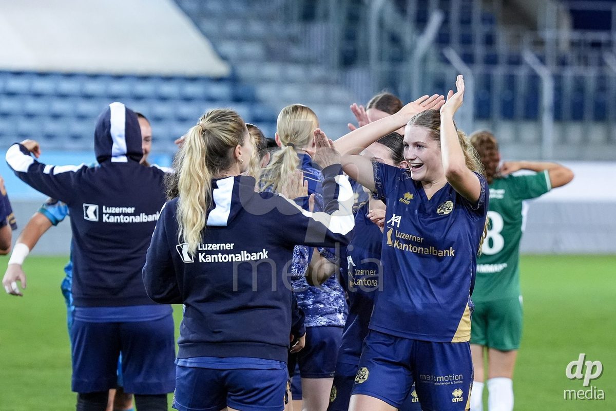 Luzern, Switzerland - August 28: Players of FC Luzern celebrate the victory during the AXA Women's Super League match between FC Luzern and FC St. Gallen 1879 at thermoplan arena on August 28, 2026 in Luzern, Switzerland.