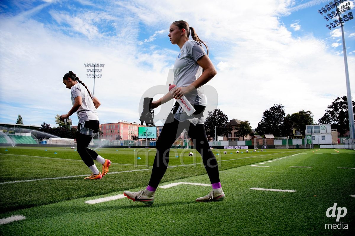 Yverdon-les-Bains, Switzerland - August 29: Players of GC Frauenfussball warming up during the AXA Women's Super League match between FC Yverdon Women and GC Frauenfussball at Stade Municipal on August 29, 2026 in Yverdon-les-Bains, Switzerland.