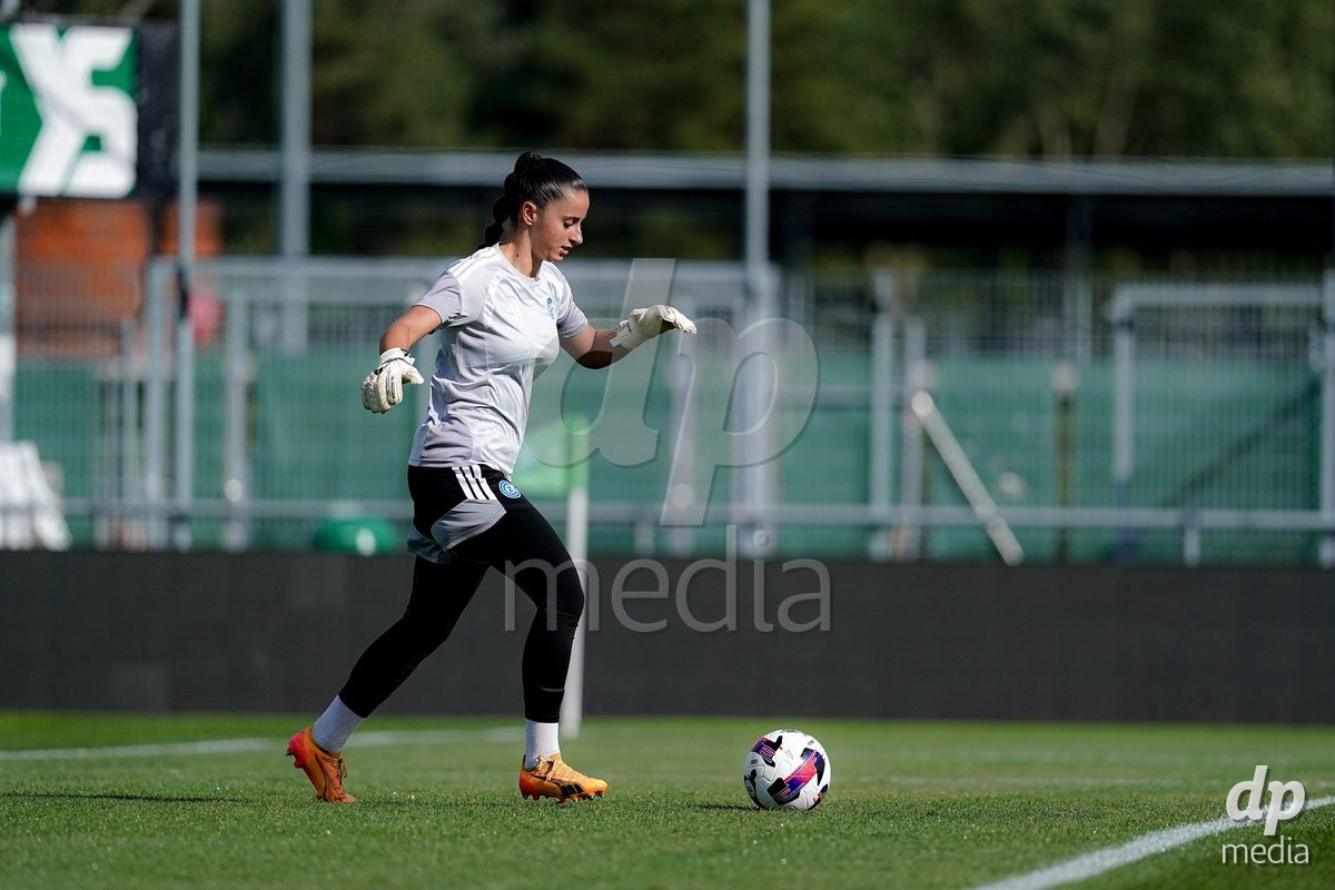 Yverdon-les-Bains, Switzerland - August 29: Players of GC Frauenfussball warming up during the AXA Women's Super League match between FC Yverdon Women and GC Frauenfussball at Stade Municipal on August 29, 2026 in Yverdon-les-Bains, Switzerland.