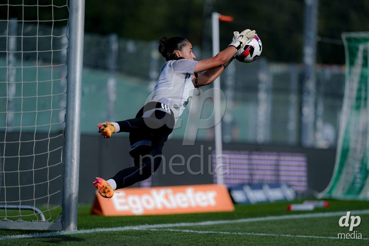 Yverdon-les-Bains, Switzerland - August 29: Players of GC Frauenfussball warming up during the AXA Women's Super League match between FC Yverdon Women and GC Frauenfussball at Stade Municipal on August 29, 2026 in Yverdon-les-Bains, Switzerland.