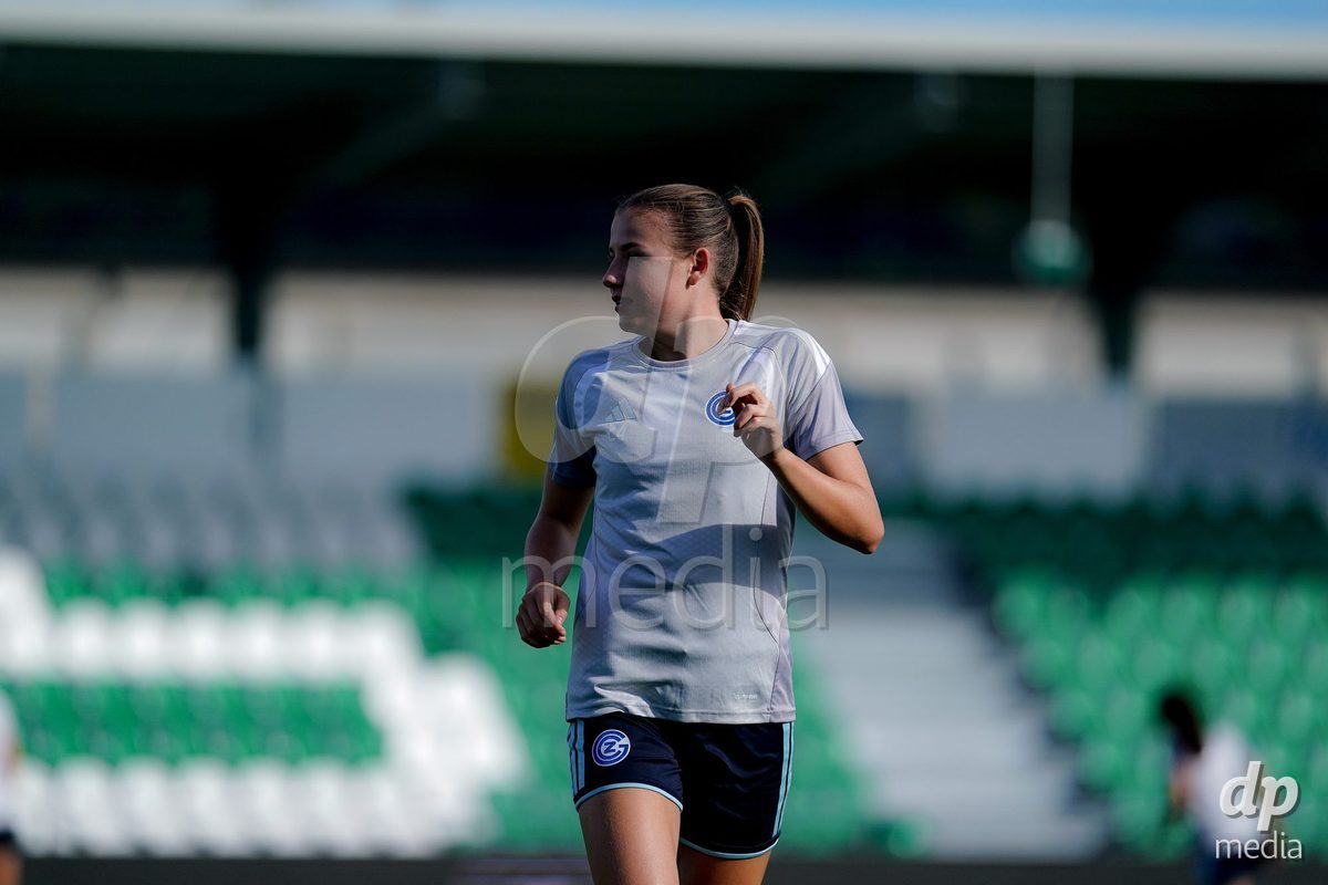 Yverdon-les-Bains, Switzerland - August 29: Players of GC Frauenfussball warming up during the AXA Women's Super League match between FC Yverdon Women and GC Frauenfussball at Stade Municipal on August 29, 2026 in Yverdon-les-Bains, Switzerland.