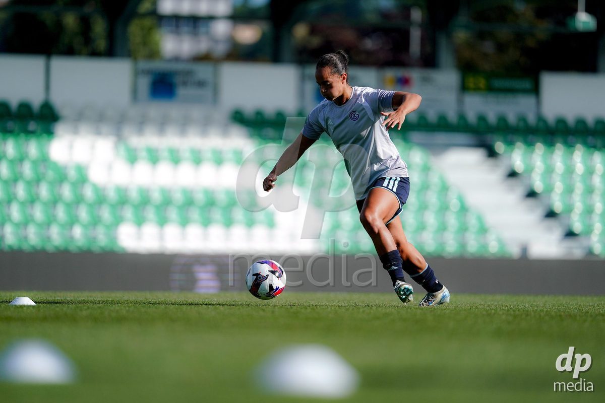 Yverdon-les-Bains, Switzerland - August 29: Players of GC Frauenfussball warming up during the AXA Women's Super League match between FC Yverdon Women and GC Frauenfussball at Stade Municipal on August 29, 2026 in Yverdon-les-Bains, Switzerland.