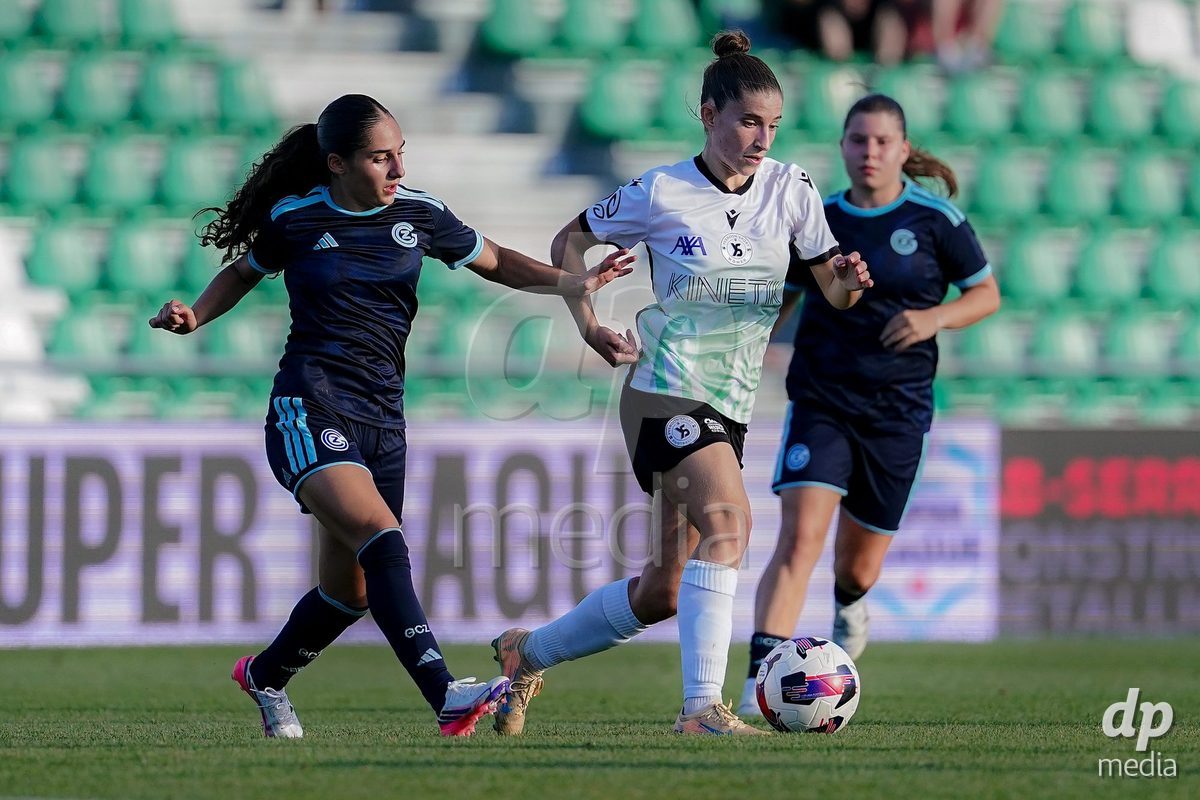 Yverdon-les-Bains, Switzerland - August 29: Ilaria Maddaloni of GC Frauenfussball (L) and Laura Tufo of Yverdon Sport Women (R) battle for the ball during the AXA Women's Super League match between FC Yverdon Women and GC Frauenfussball at Stade Municipal on August 29, 2026 in Yverdon-les-Bains, Switzerland.