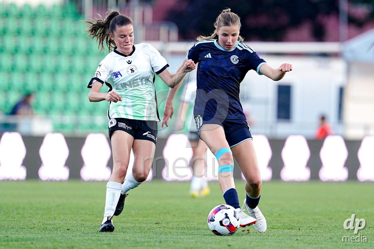 Yverdon-les-Bains, Switzerland - August 29: Giulia Looser of GC Frauenfussball (R) battle for the ball during the AXA Women's Super League match between FC Yverdon Women and GC Frauenfussball at Stade Municipal on August 29, 2026 in Yverdon-les-Bains, Switzerland.