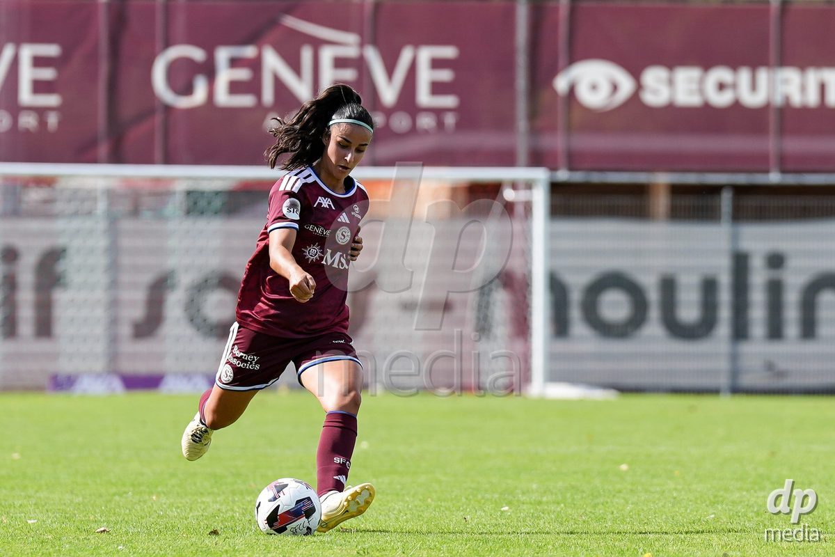 Geneva, Switzerland - August 29: Paola Hernandez Diaz shoots the ball during the AXA Women's Super League match between Servette FC Chenois Feminin and FC Basel 1893 at Stade de Trois-Chene on August 29, 2026 in Geneva, Switzerland.
