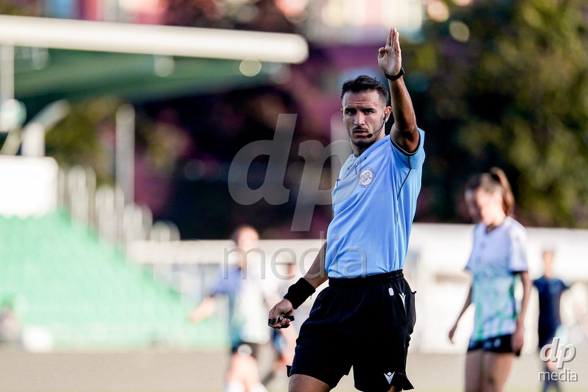 Yverdon-les-Bains, Switzerland - August 29: Referee Rui Bernardo Dos Santos during the AXA Women's Super League match between FC Yverdon Women and GC Frauenfussball at Stade Municipal on August 29, 2026 in Yverdon-les-Bains, Switzerland.