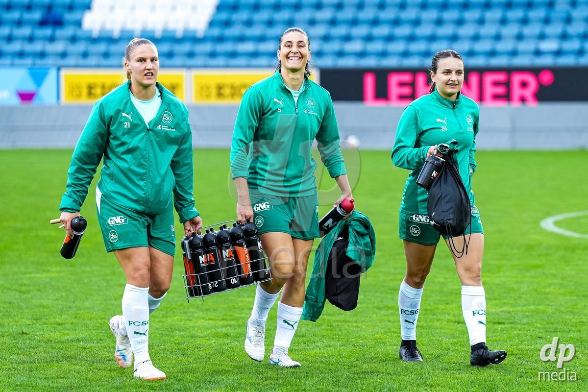 Luzern, Switzerland - August 28: Sina Cavelti, Naja Glanzmann of FC St. Gallen and Katharina Risch of FC St. Gallen arrive prior to the AXA Women's Super League match between FC Luzern and FC St. Gallen 1879 at thermoplan arena on August 28, 2026 in Luzern, Switzerland.