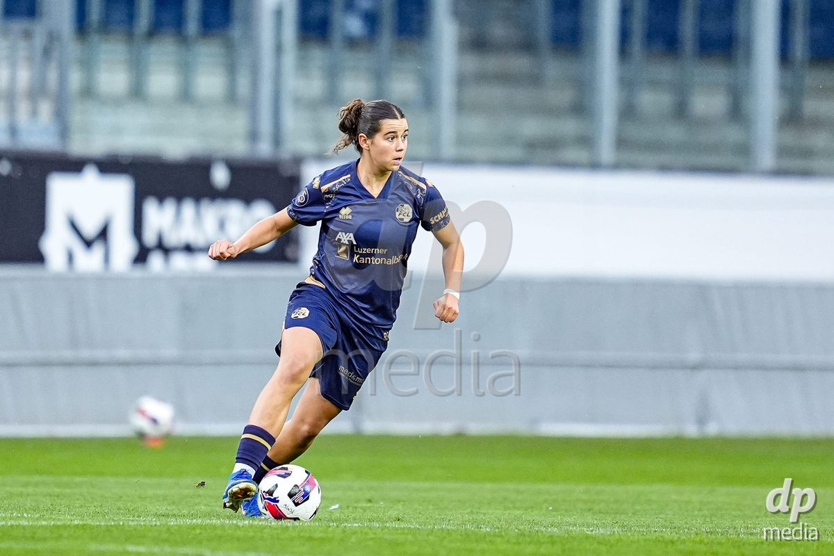 Luzern, Switzerland - August 28: Alyssa Keller of FC Luzern controls the ball during the AXA Women's Super League match between FC Luzern and FC St. Gallen 1879 at thermoplan arena on August 28, 2026 in Luzern, Switzerland.