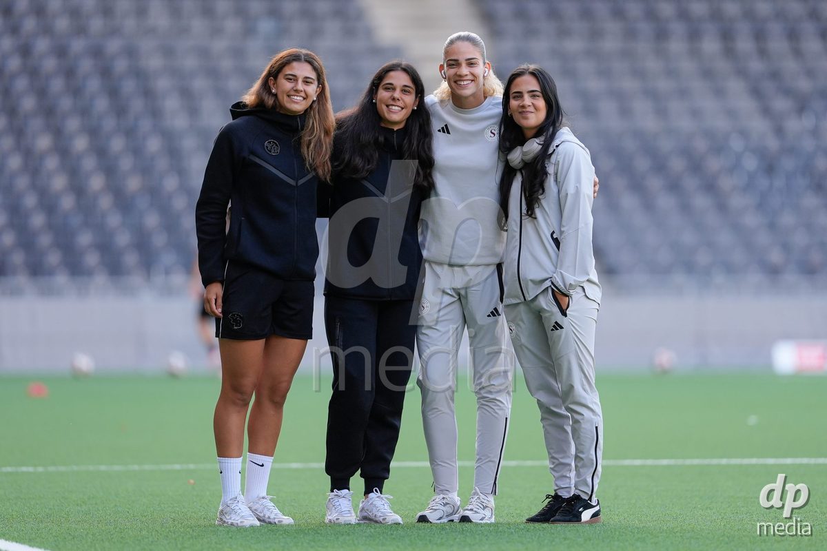 Switzerland: AXA Womens Super League 2026/27, BSC YB Frauen vs Servette FC Chenois Feminin - Wankdorf Stadium, Bern: Players of Servette FC Chenois Feminin arrival
