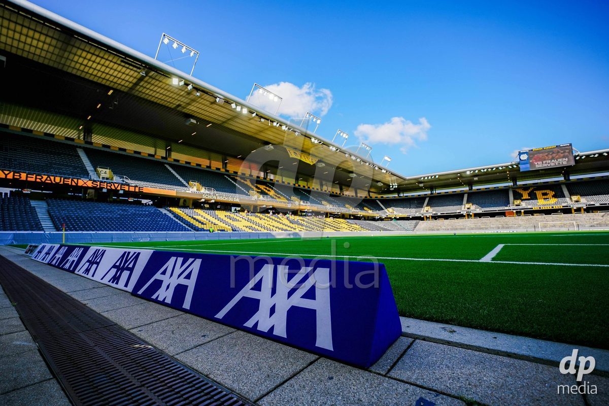 Switzerland: AXA Womens Super League 2026/27, BSC YB Frauen vs Servette FC Chenois Feminin - Wankdorf Stadium, Bern: AXA sponsor