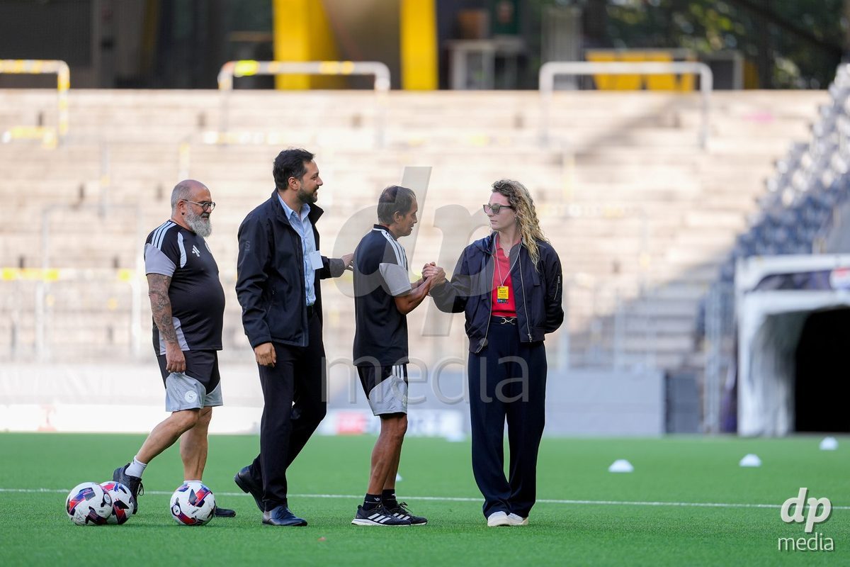 Switzerland: AXA Womens Super League 2026/27, BSC YB Frauen vs Servette FC Chenois Feminin - Wankdorf Stadium, Bern: Servette FC Chenois Feminin staff