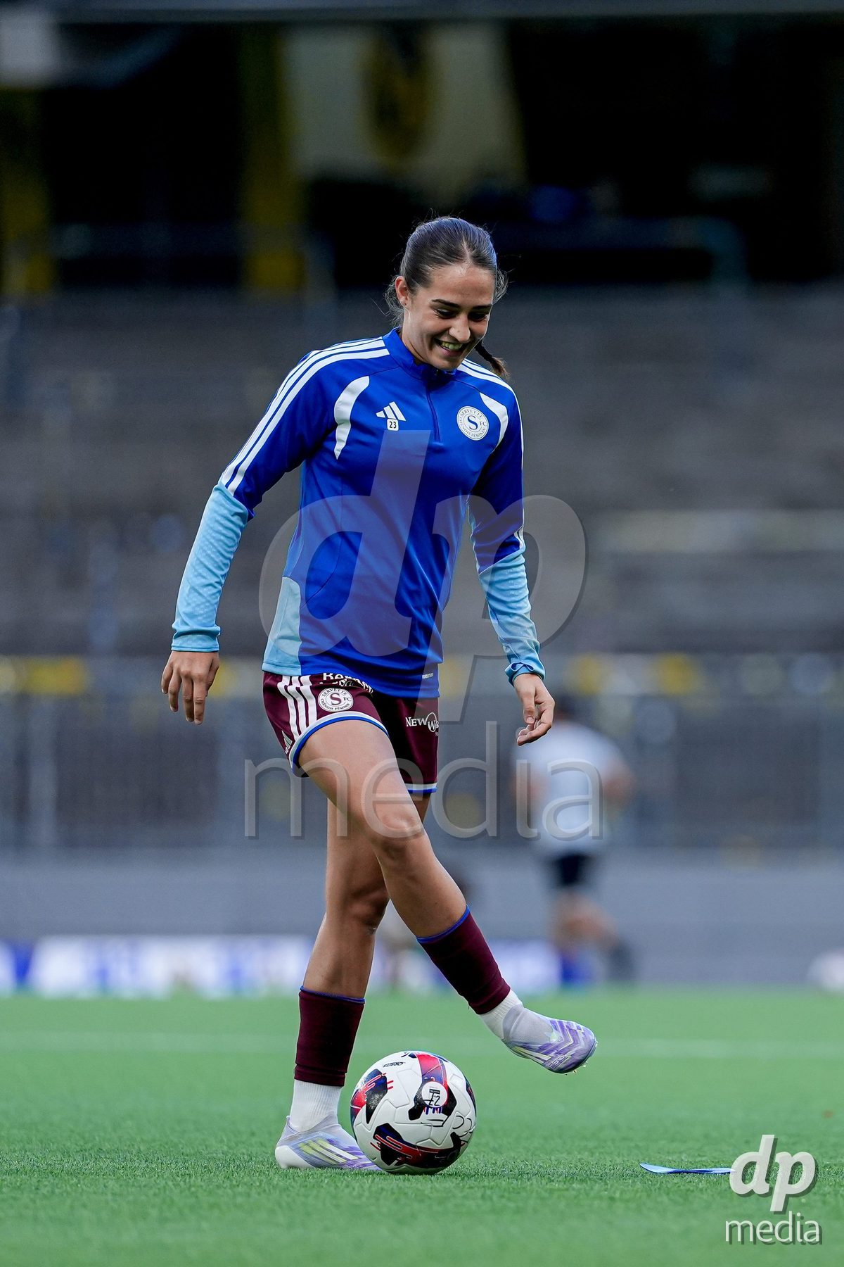 Switzerland: AXA Womens Super League 2026/27, BSC YB Frauen vs Servette FC Chenois Feminin - Wankdorf Stadium, Bern: Amina Muratovic (Amina MuratoviÄ) (23 Servette FC Chenois Feminin) warming up