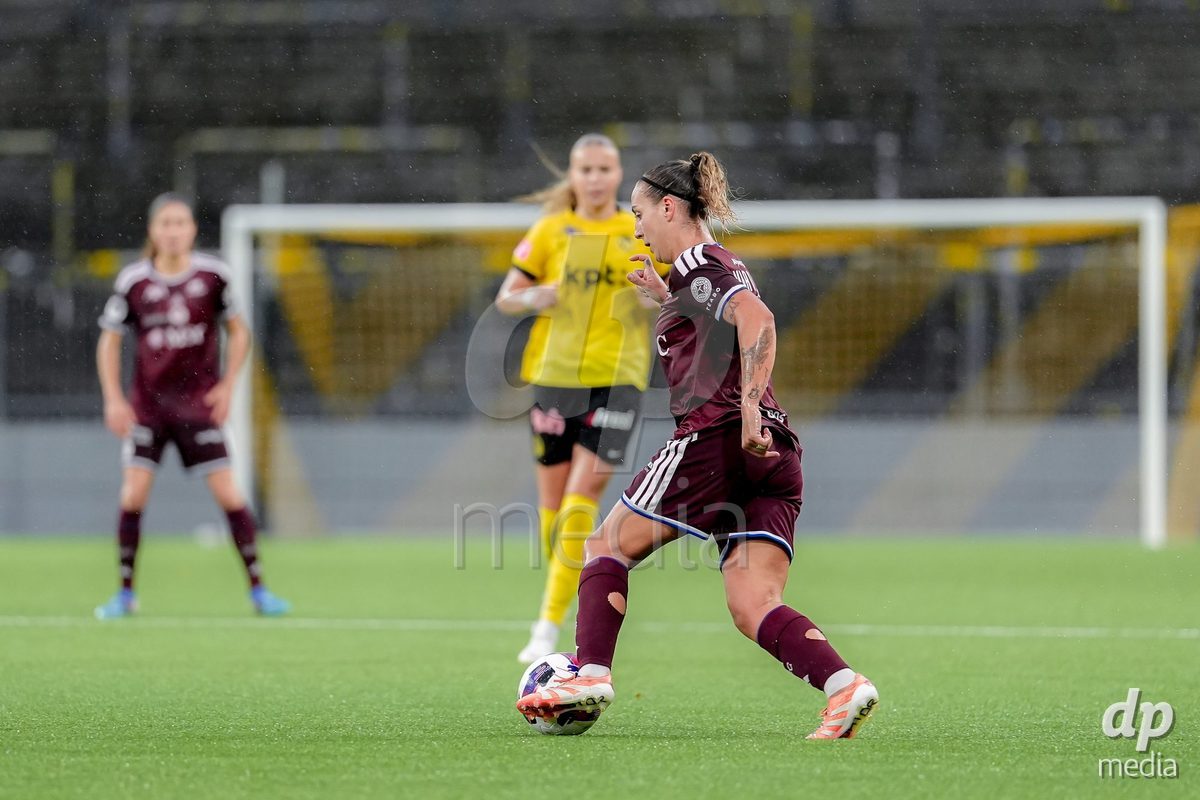 Switzerland: AXA Womens Super League 2026/27, BSC YB Frauen vs Servette FC Chenois Feminin - Wankdorf Stadium, Bern: Gloria Marinelli (9 Servette FC Chenois Feminin) in action.