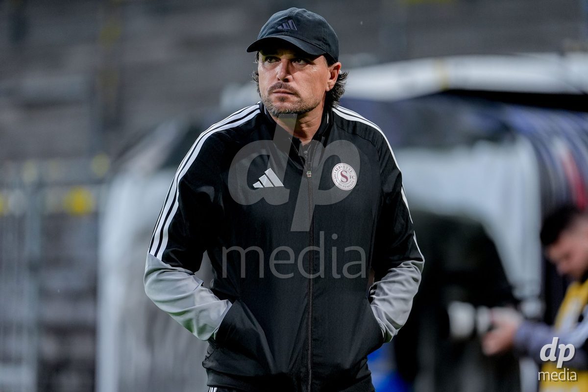 Switzerland: AXA Womens Super League 2026/27, BSC YB Frauen vs Servette FC Chenois Feminin - Wankdorf Stadium, Bern: Cristian Toro (Head Coach Servette FC Chenois Feminin)