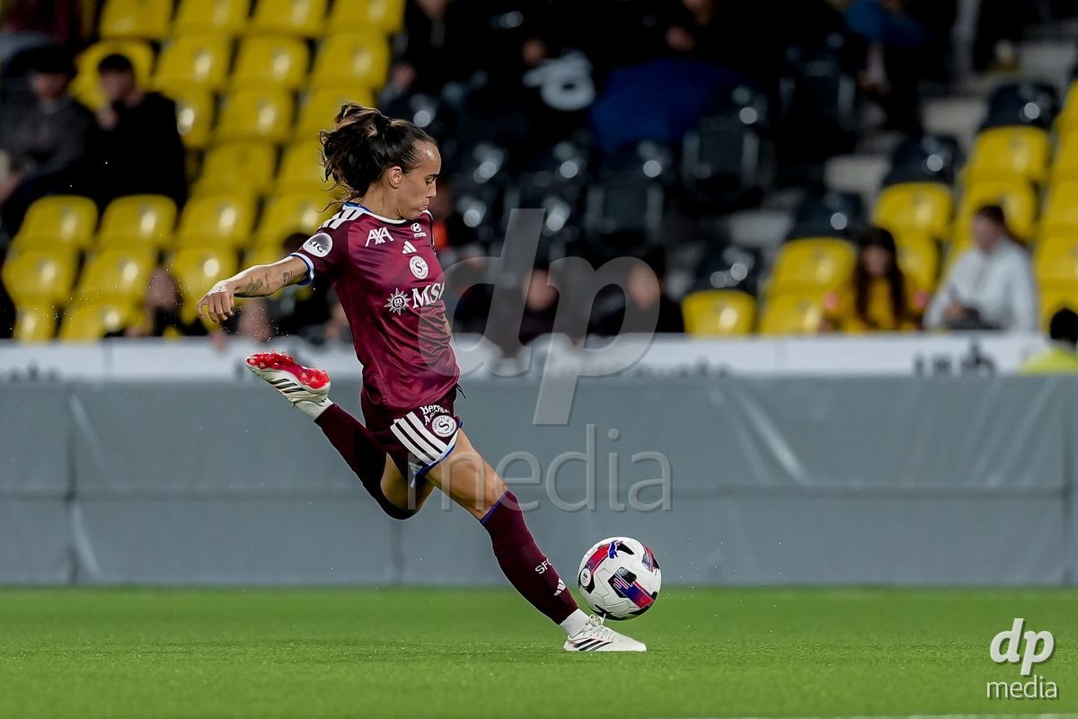 Switzerland: AXA Womens Super League 2026/27, BSC YB Frauen vs Servette FC Chenois Feminin - Wankdorf Stadium, Bern: Joana Marchao (Joana Marchão) (24 Servette FC Chenois Feminin) in action.