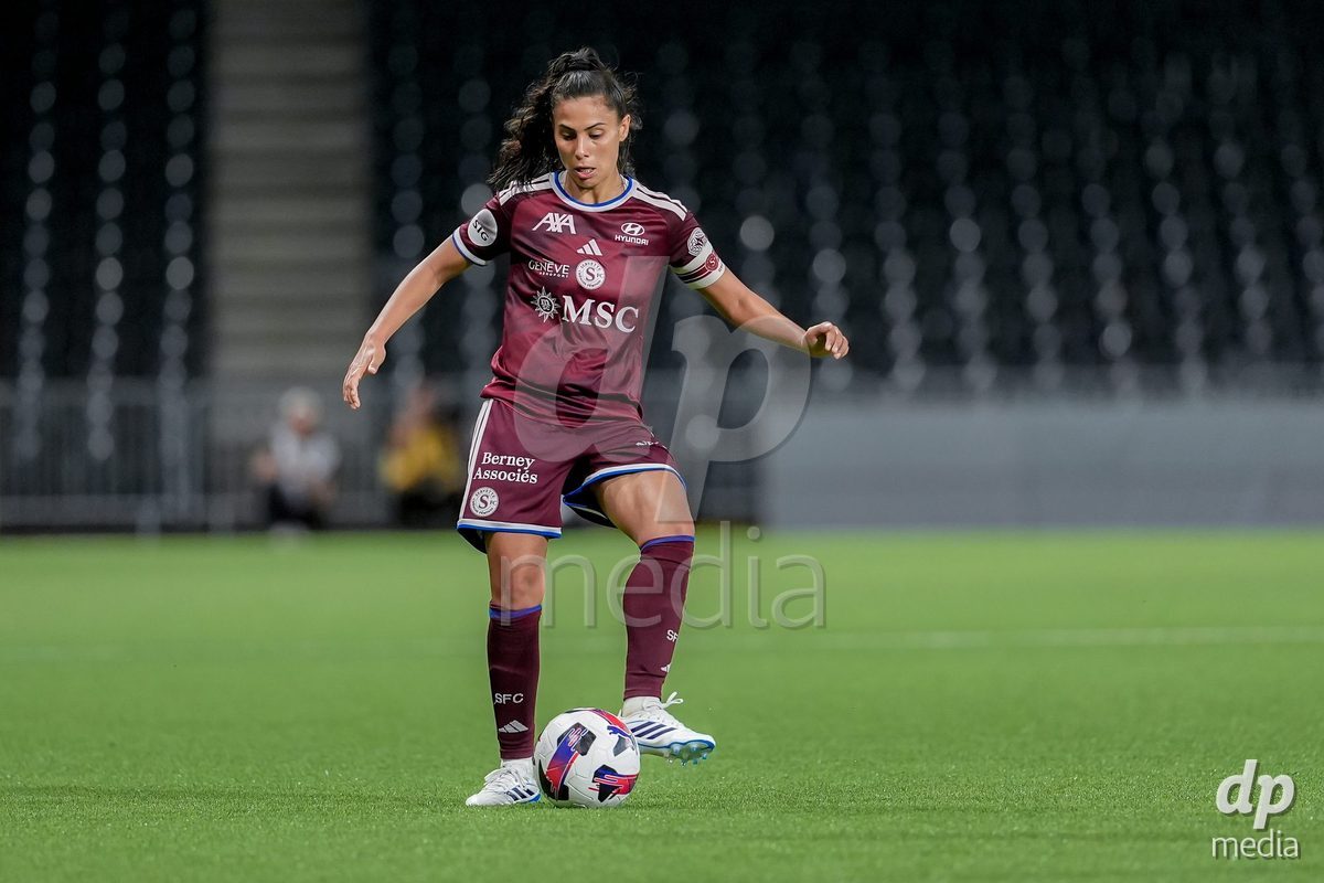 Switzerland: AXA Womens Super League 2026/27, BSC YB Frauen vs Servette FC Chenois Feminin - Wankdorf Stadium, Bern: Daina Bourma (Daïna Bourma) (3 Servette FC Chenois Feminin) in action.
