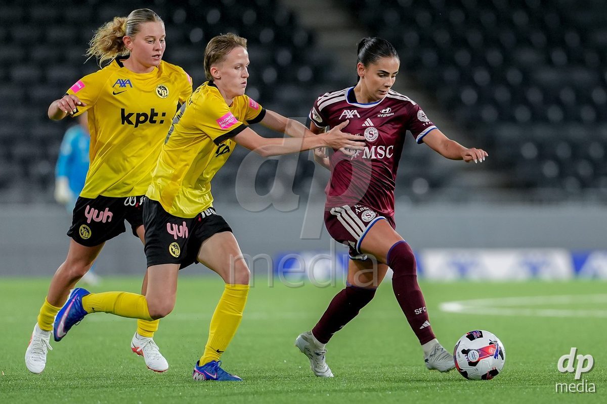 Switzerland: AXA Womens Super League 2026/27, BSC YB Frauen vs Servette FC Chenois Feminin - Wankdorf Stadium, Bern: Meriame Terchoun (25 Servette FC Chenois Feminin), right, and Bianca Dysli (23 BSC YB Frauen), left, in action.