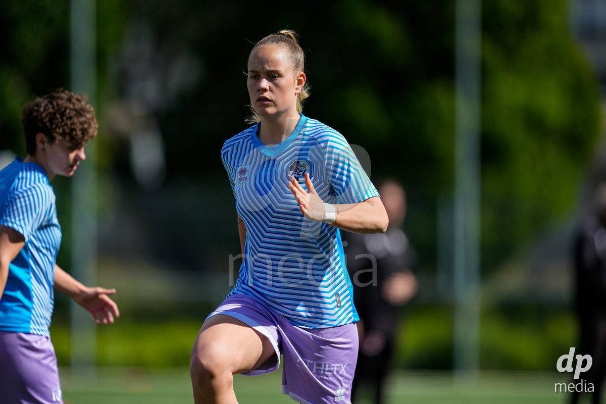 Schweiz: AXA Women's Super League 2025/26, FC Sion Feminin vs FC Luzern - Terrain Synthetique Ancien Stand, Sion: Jamie Kenel (8 FCL)