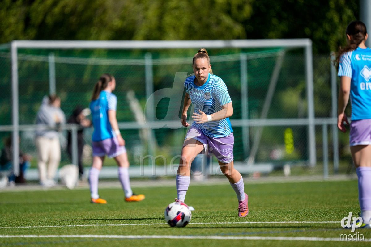 Schweiz: AXA Women's Super League 2025/26, FC Sion Feminin vs FC Luzern - Terrain Synthetique Ancien Stand, Sion: Jamie Kenel (8 FCL)