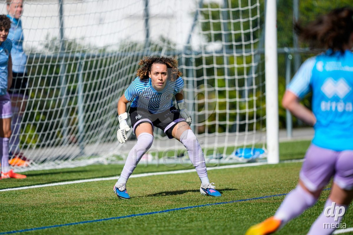 Schweiz: AXA Women's Super League 2025/26, FC Sion Feminin vs FC Luzern - Terrain Synthetique Ancien Stand, Sion: Jil Beetschen (Torhüterin 66 FCL)