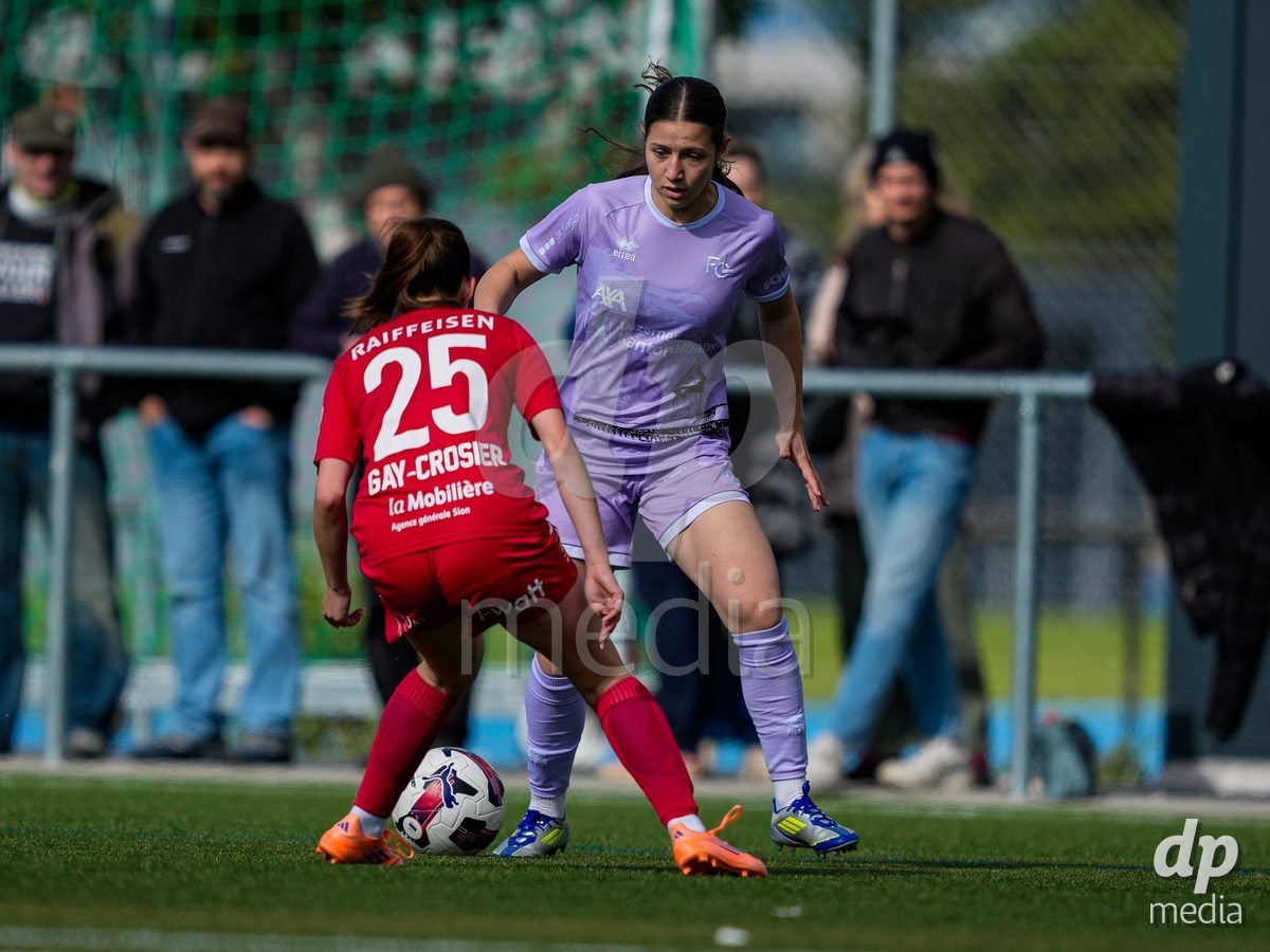 Schweiz: AXA Women's Super League 2025/26, FC Sion Feminin vs FC Luzern - Terrain Synthetique Ancien Stand, Sion: Ramona Schallberger (36 FCL)