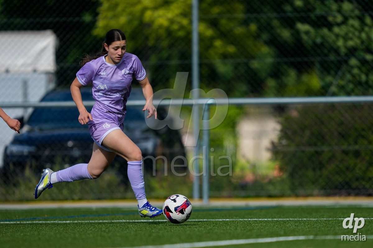 Schweiz: AXA Women's Super League 2025/26, FC Sion Feminin vs FC Luzern - Terrain Synthetique Ancien Stand, Sion: Ramona Schallberger (36 FCL)