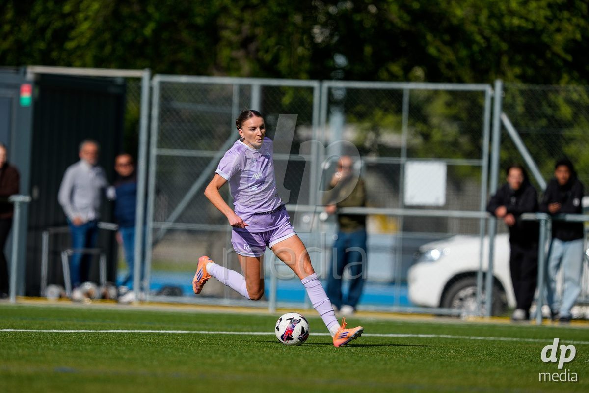 Schweiz: AXA Women's Super League 2025/26, FC Sion Feminin vs FC Luzern - Terrain Synthetique Ancien Stand, Sion: Gentiana Fetaj (9 FCL)
