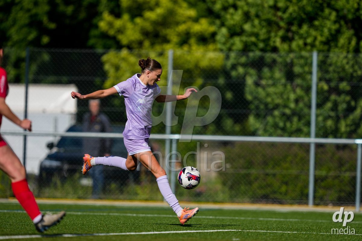 Schweiz: AXA Women's Super League 2025/26, FC Sion Feminin vs FC Luzern - Terrain Synthetique Ancien Stand, Sion: Gentiana Fetaj (9 FCL)