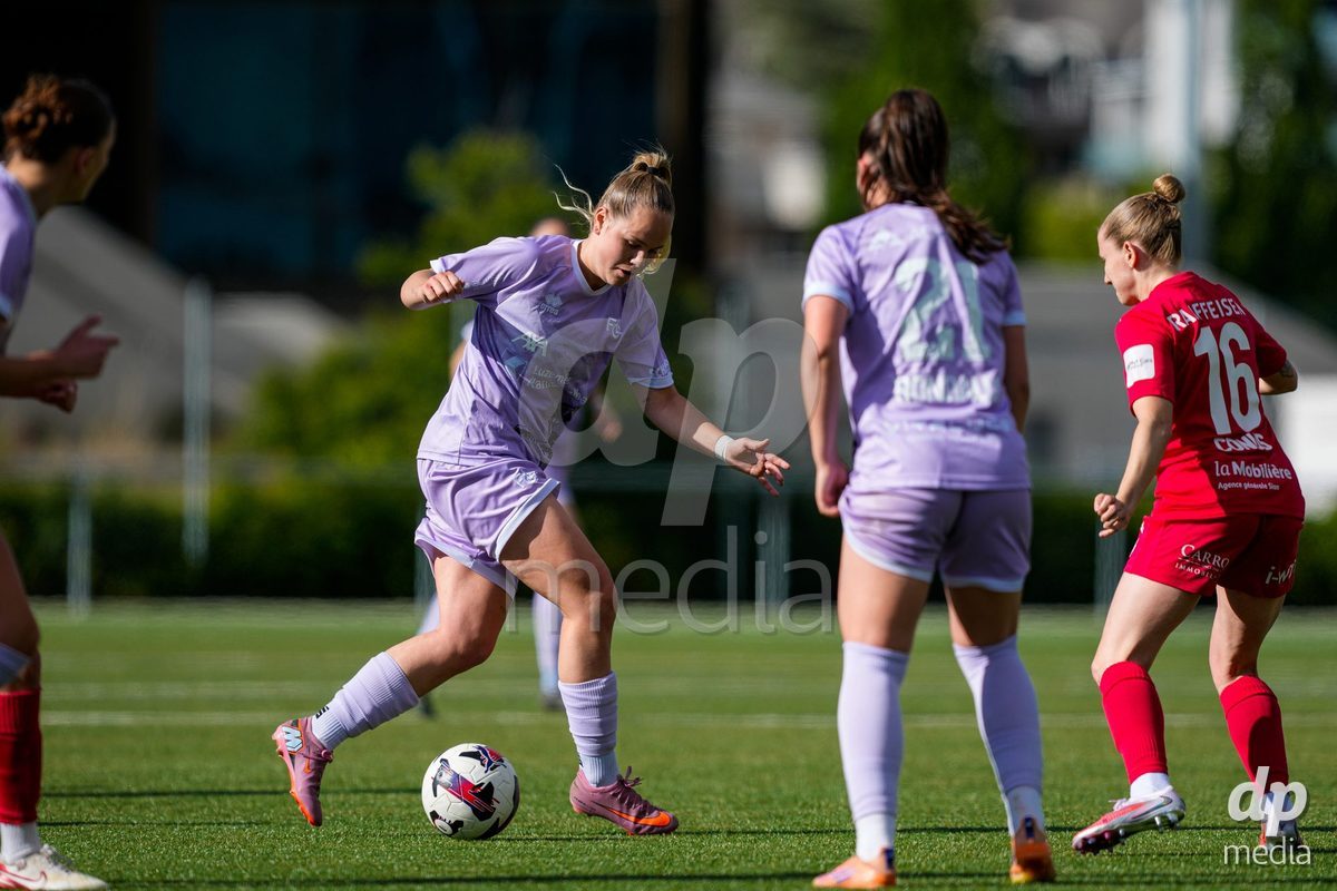 Schweiz: AXA Women's Super League 2025/26, FC Sion Feminin vs FC Luzern - Terrain Synthetique Ancien Stand, Sion: Jamie Kenel (8 FCL)