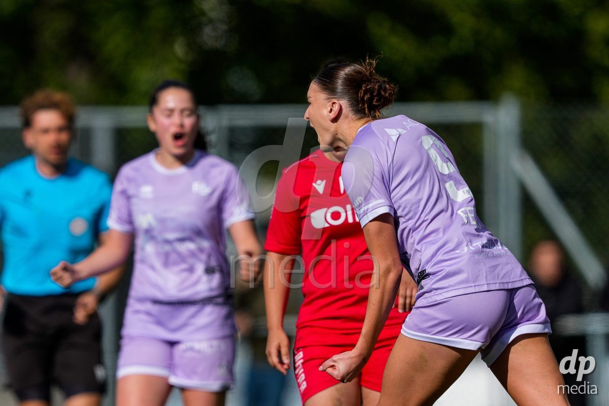 Schweiz: AXA Women's Super League 2025/26, FC Sion Feminin vs FC Luzern - Terrain Synthetique Ancien Stand, Sion: Gentiana Fetaj (9 FCL) jubelt nach ihrem Tor zum 0:1