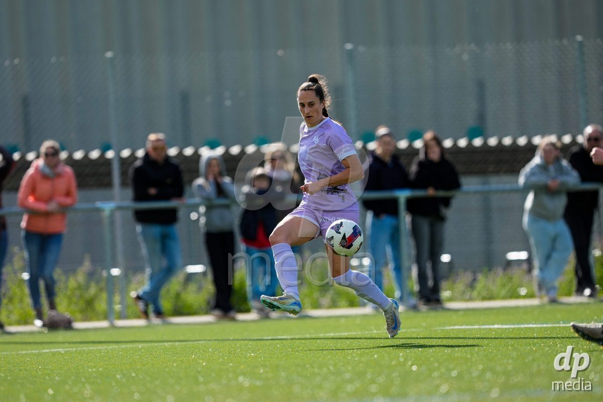 Schweiz: AXA Women's Super League 2025/26, FC Sion Feminin vs FC Luzern - Terrain Synthetique Ancien Stand, Sion: Cristina Carp (28 FCL)