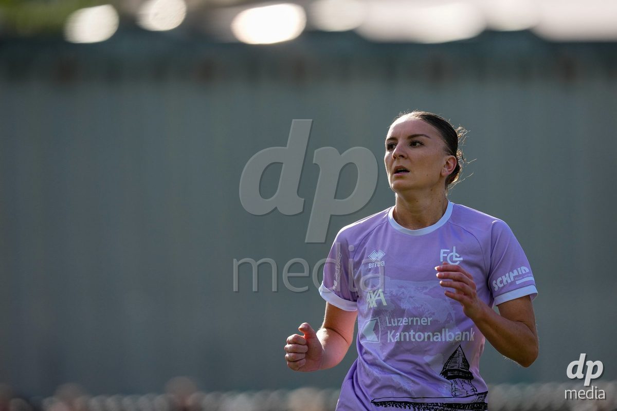 Schweiz: AXA Women's Super League 2025/26, FC Sion Feminin vs FC Luzern - Terrain Synthetique Ancien Stand, Sion: Gentiana Fetaj (9 FCL)
