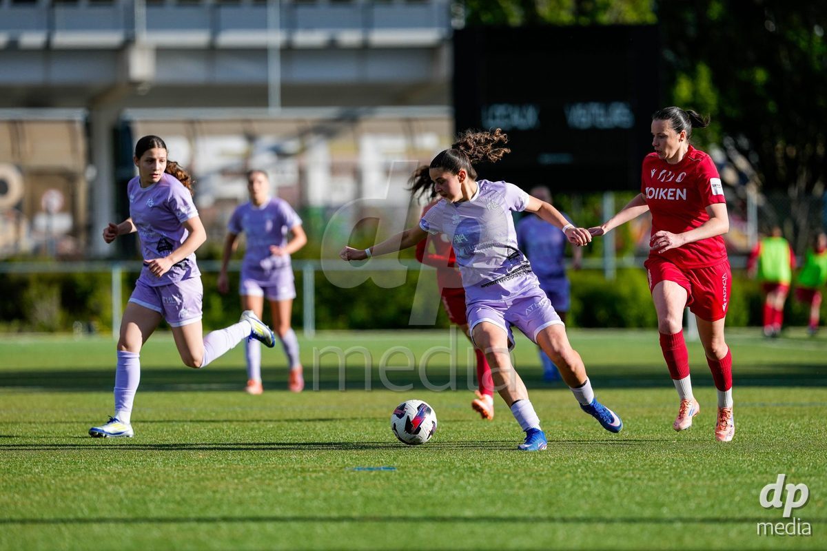 Schweiz: AXA Women's Super League 2025/26, FC Sion Feminin vs FC Luzern - Terrain Synthetique Ancien Stand, Sion: Ramona Schallberger (36 FCL)